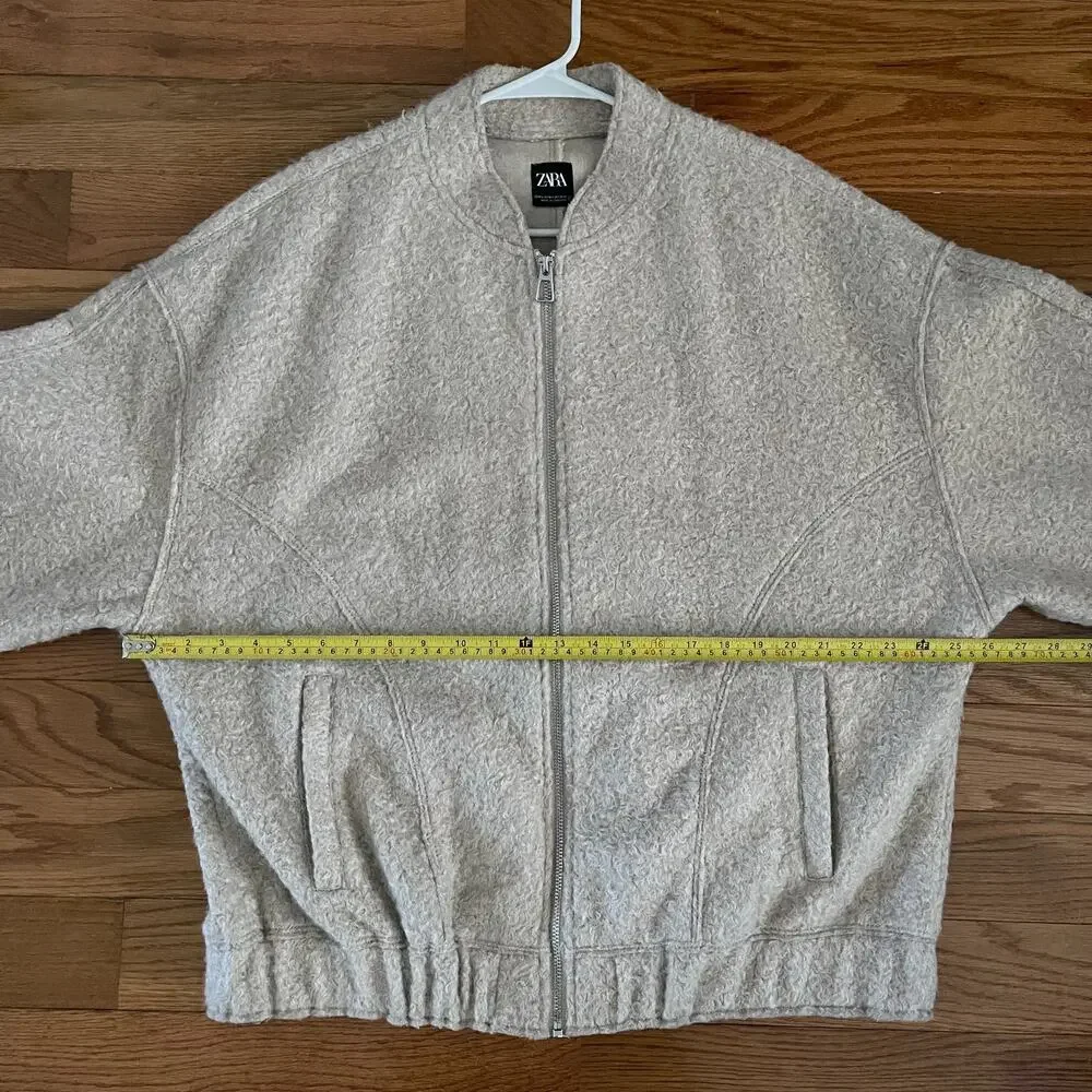 Zara Womens M/L Oversized Boucle Bomber Jacket Beige Cream Textured